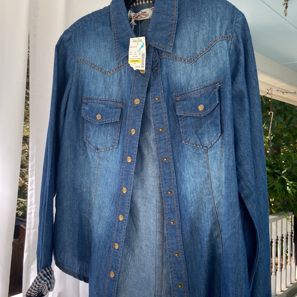 New w/tags: One 5 Zone authentic Western denim fitted snap front shirt, gingham